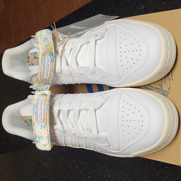 Adidas Disney Forum Low - Picture 3 of 12